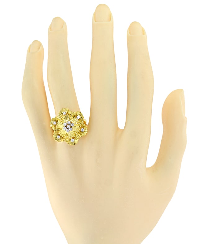Foto 4 - Ring große Blüte mit Diamanten in 18K Gold, S5605